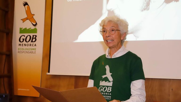 Salutació de la Presidenta